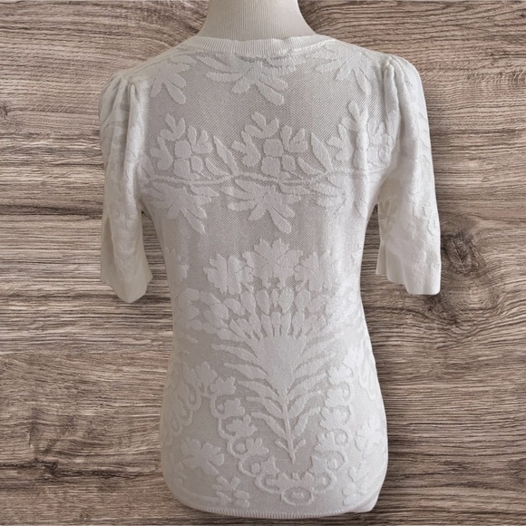 LOFT Light Weight White Short Sleeve Sweater Top - Size Small - Picture 3 of 5